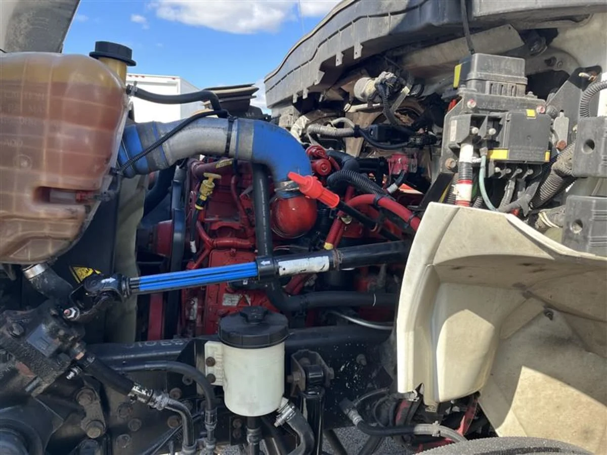 2019 International 4300 - image 9