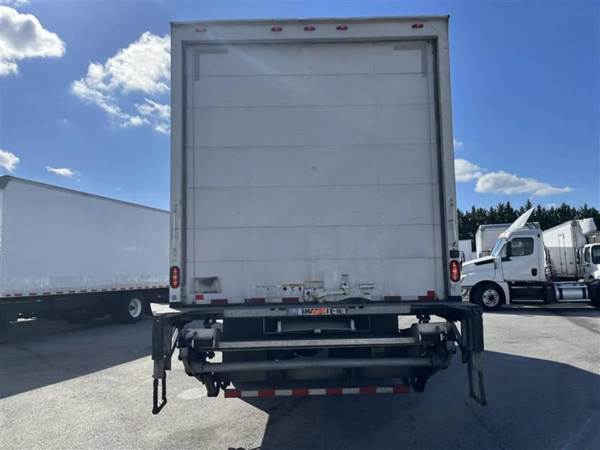 2019 International 4300 - image 5