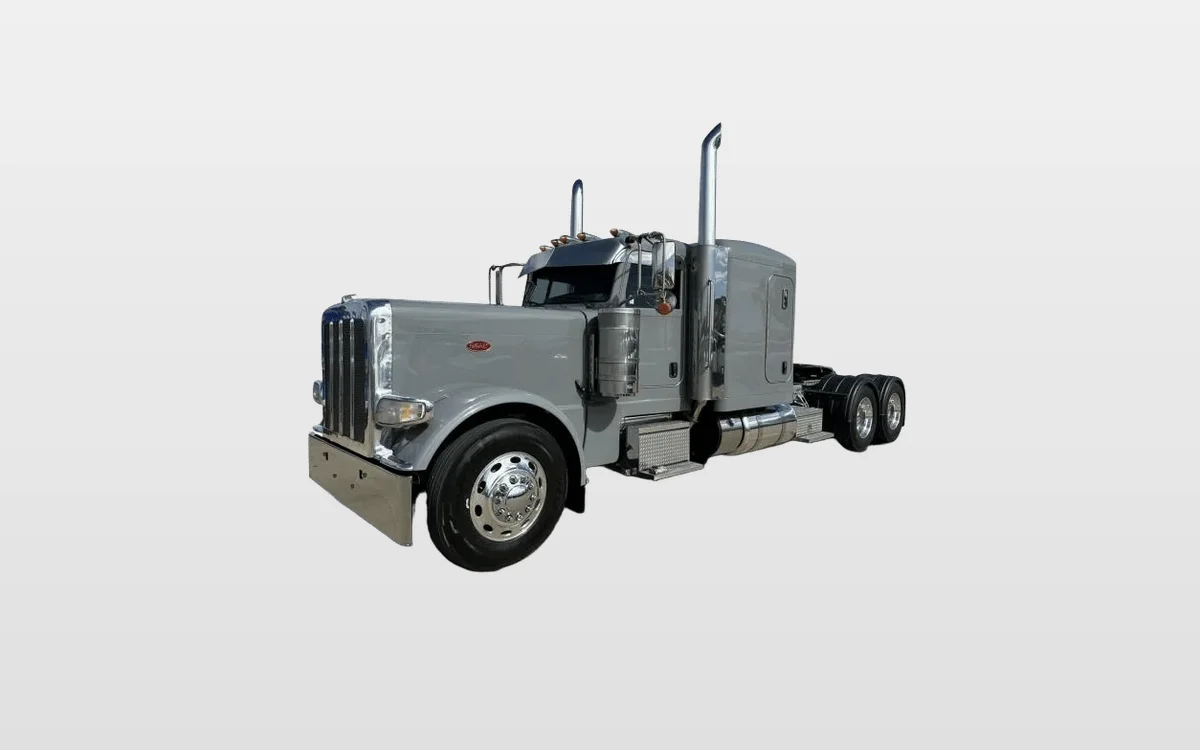 2019 Peterbilt 389 - image 1