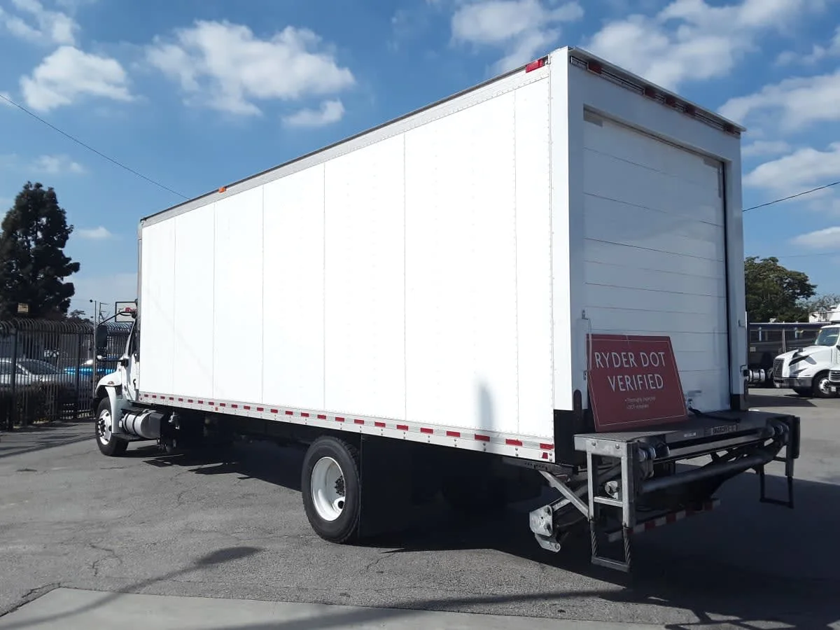 2019 International MV in Montebello, CA — photo 6