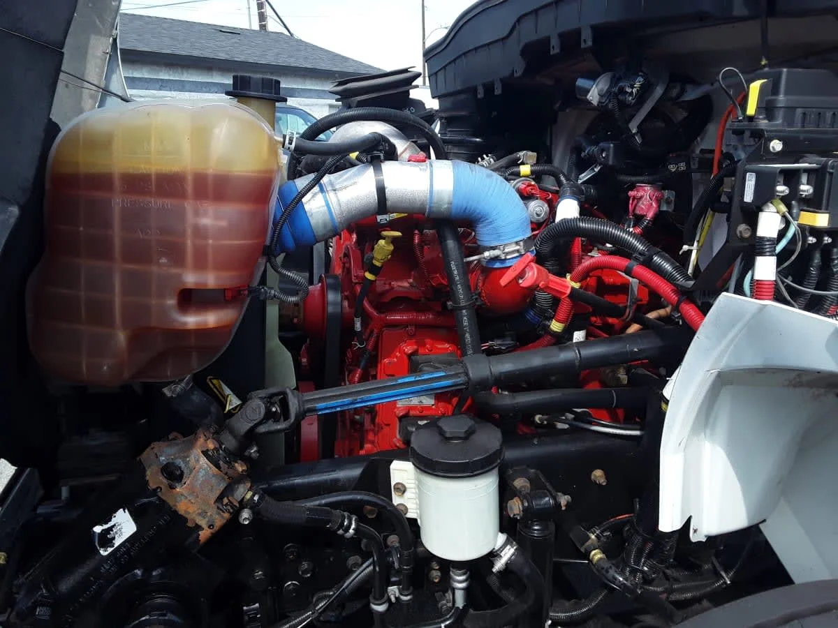 2019 International MV in Montebello, CA — photo 10