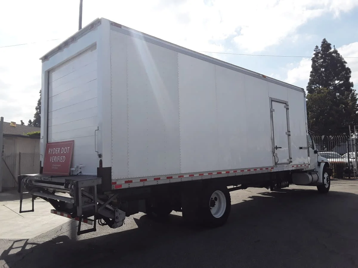 2019 International MV in Montebello, CA — photo 4