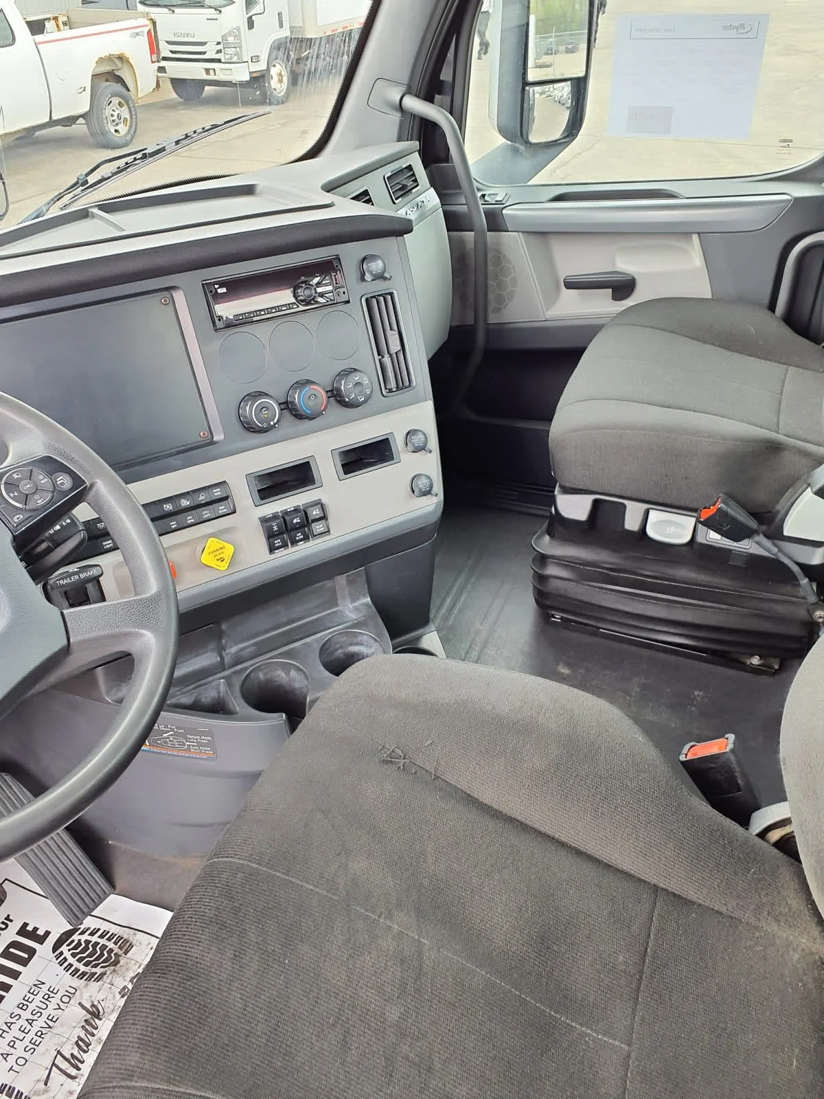 2020 Freightliner Cascadia in Oak Creek, WI — photo 7