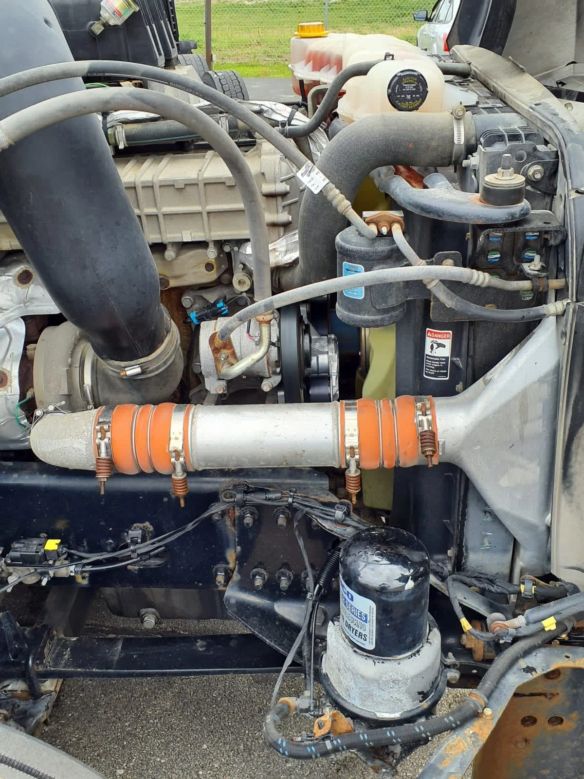 2020 Freightliner Cascadia in Oak Creek, WI — photo 12