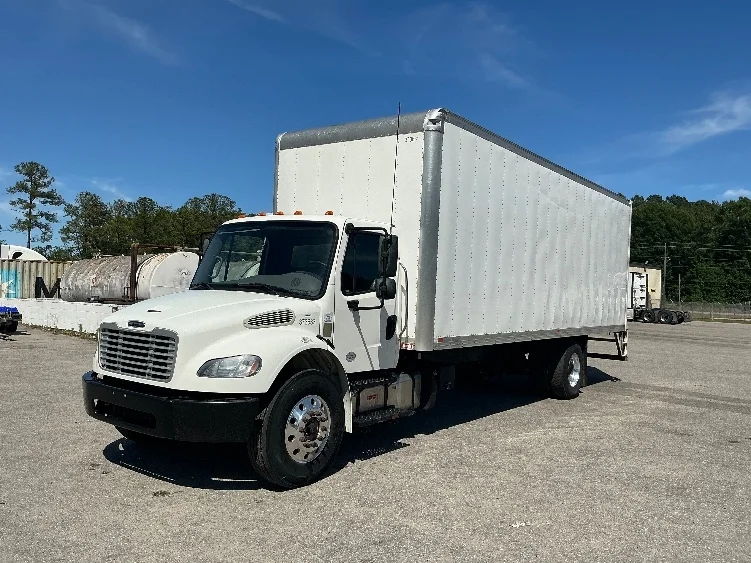 2021 Freightliner eM2 in Greensboro, NC — photo 3