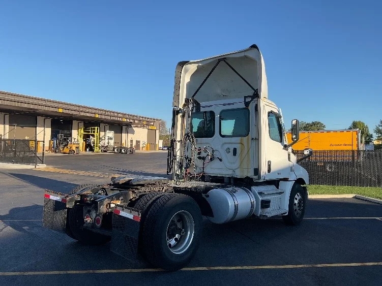 2020 Freightliner - image 7