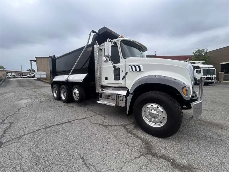 2019 Mack Granite - image 7