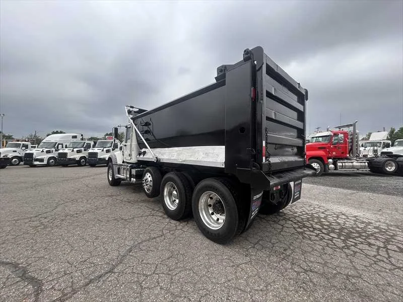 2019 Mack Granite - image 4