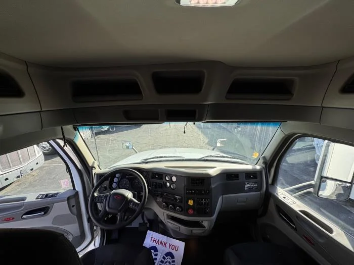 2020 Peterbilt 579 - image 19