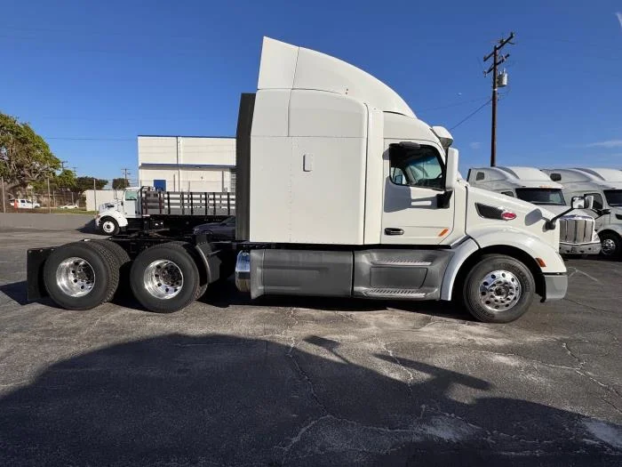 2020 Peterbilt 579 - image 5