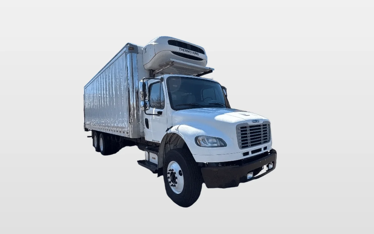 2016 Freightliner M2 106 - image 1