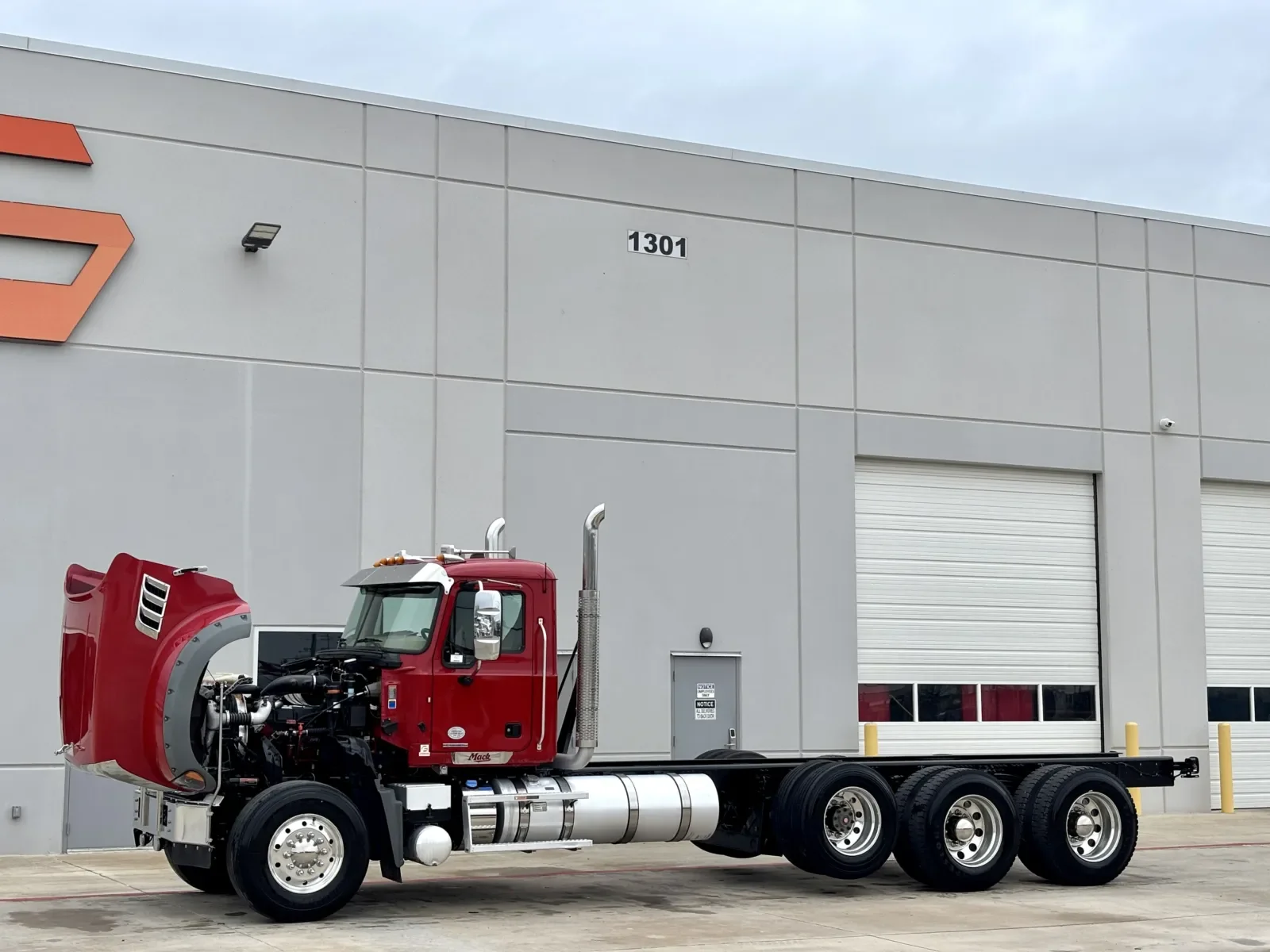 2023 Mack Granite in Hutchins, TX — photo 10