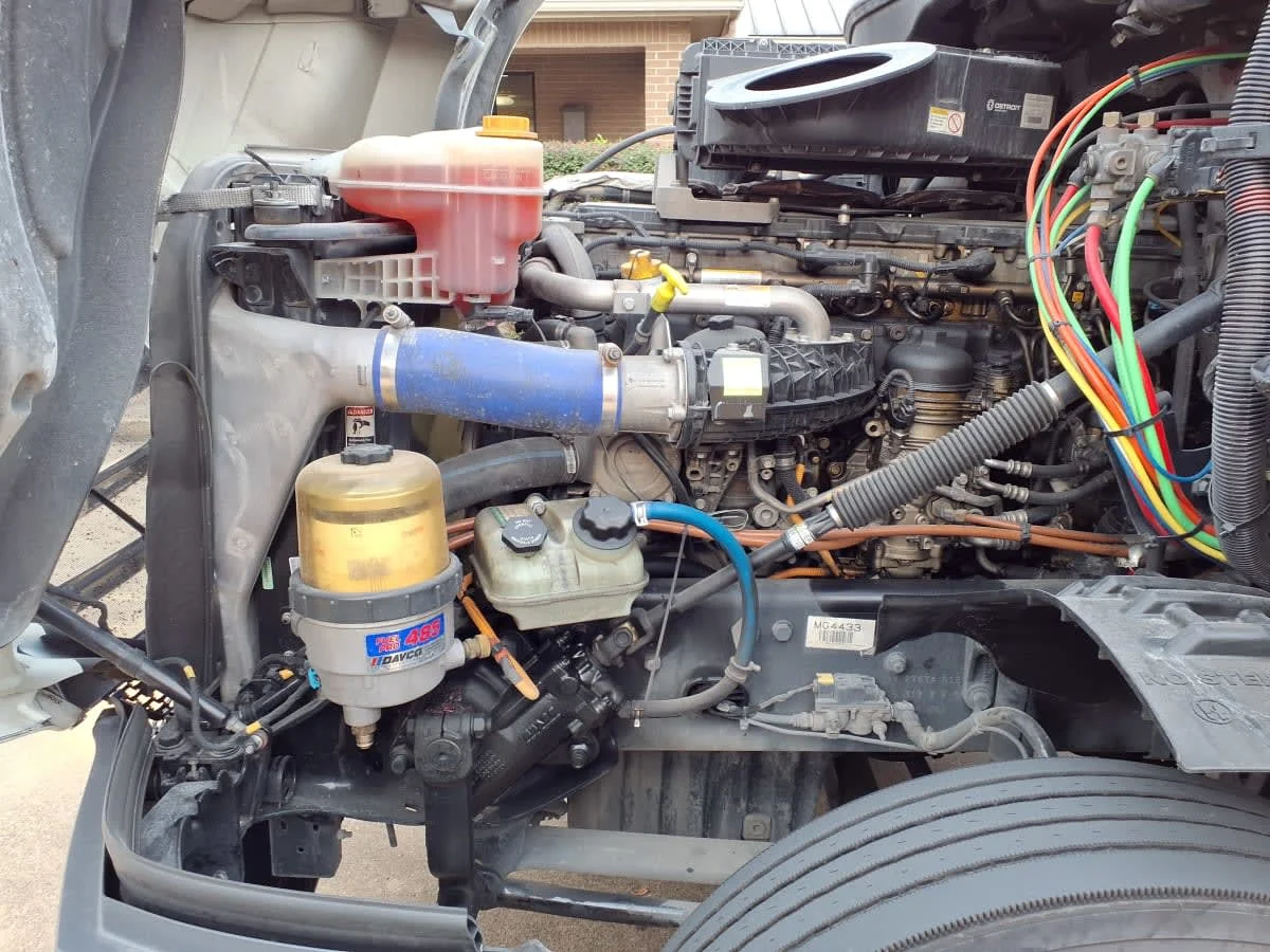 2020 Freightliner Cascadia - image 8