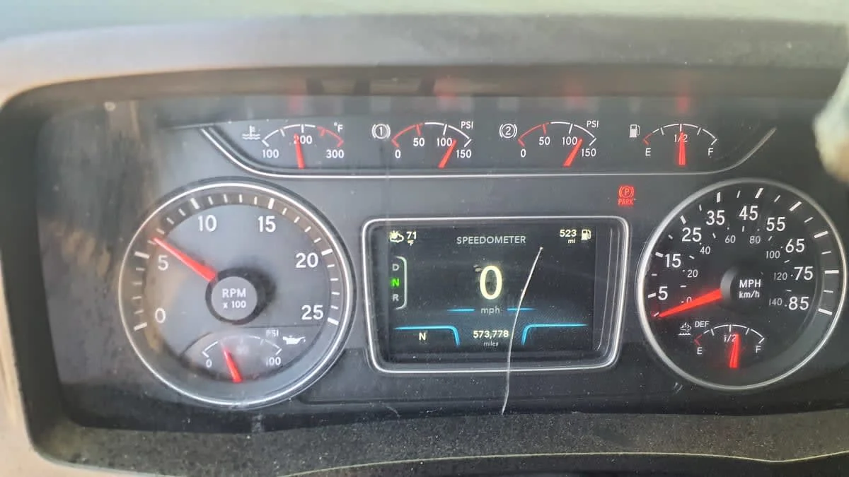 2020 International LT in Springfield, MA — photo 10