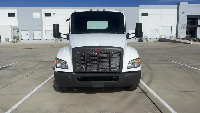 2025 Peterbilt 536 - image 3