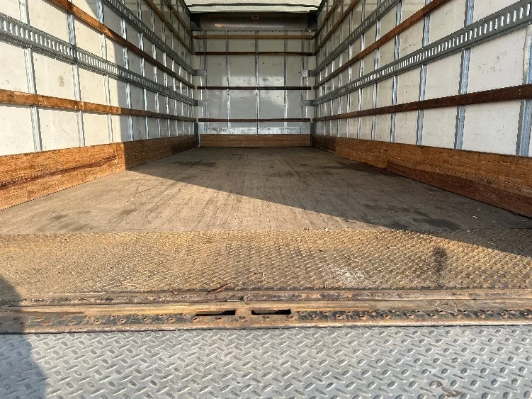 2022 Freightliner M2 106 - image 10