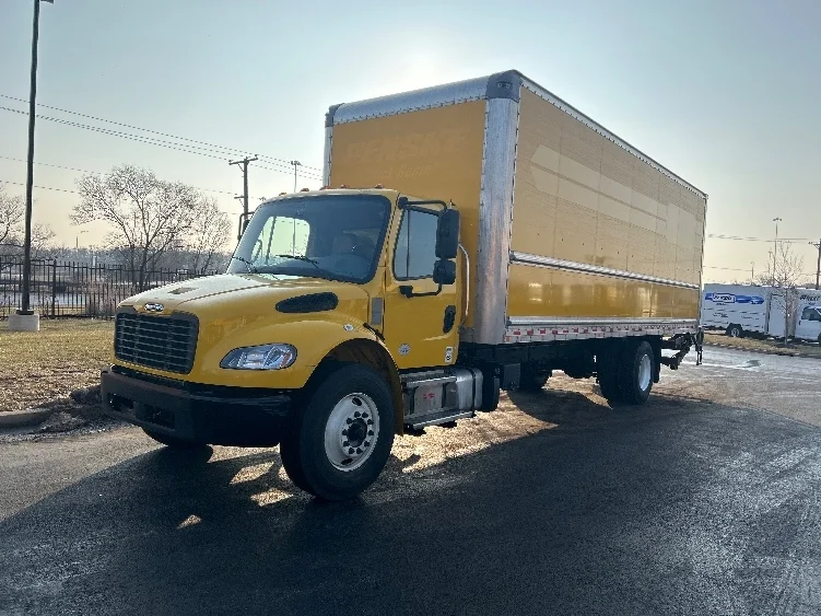 2022 Freightliner M2 106 - image 3