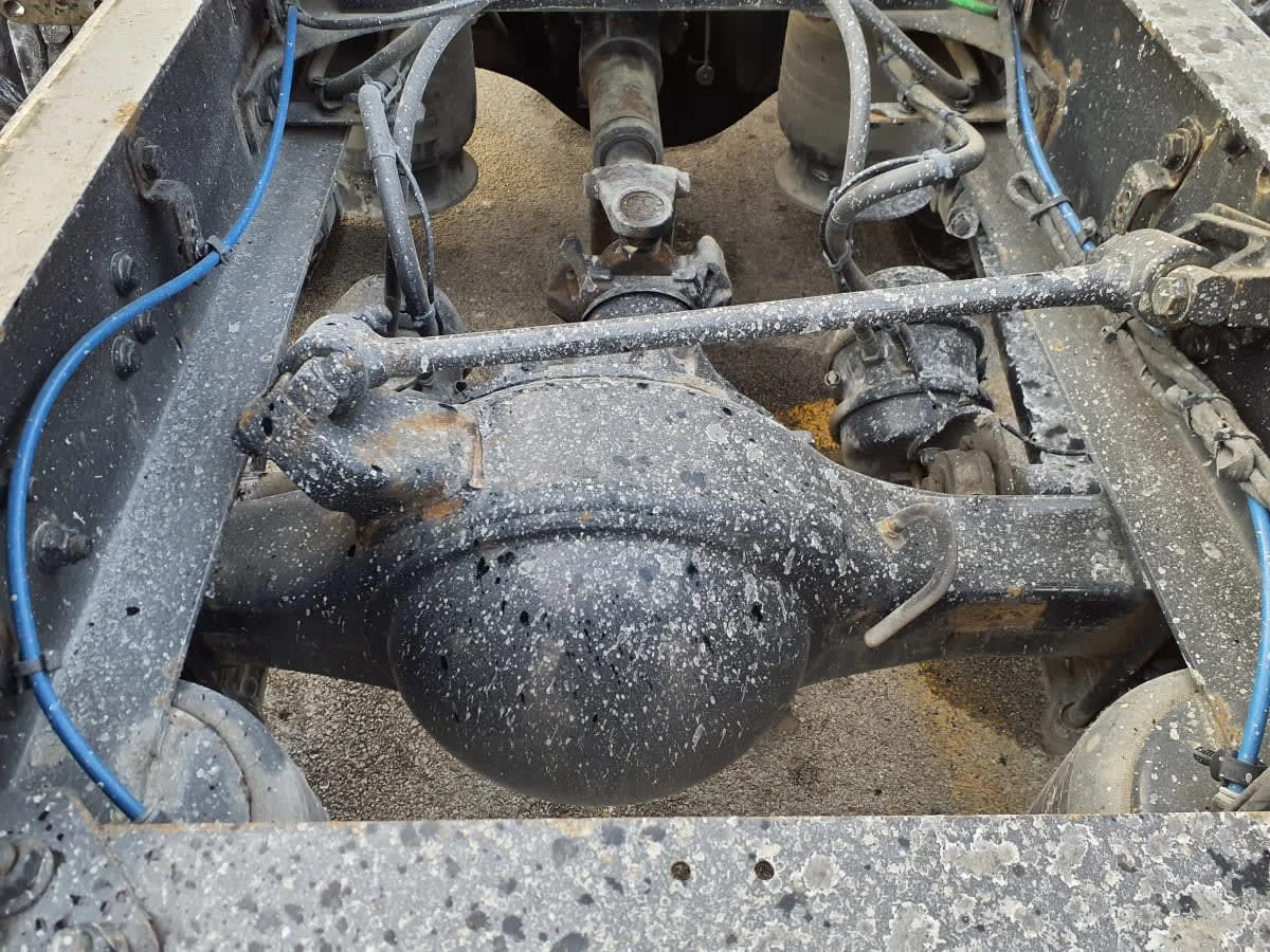 2019 Freightliner Cascadia - image 10