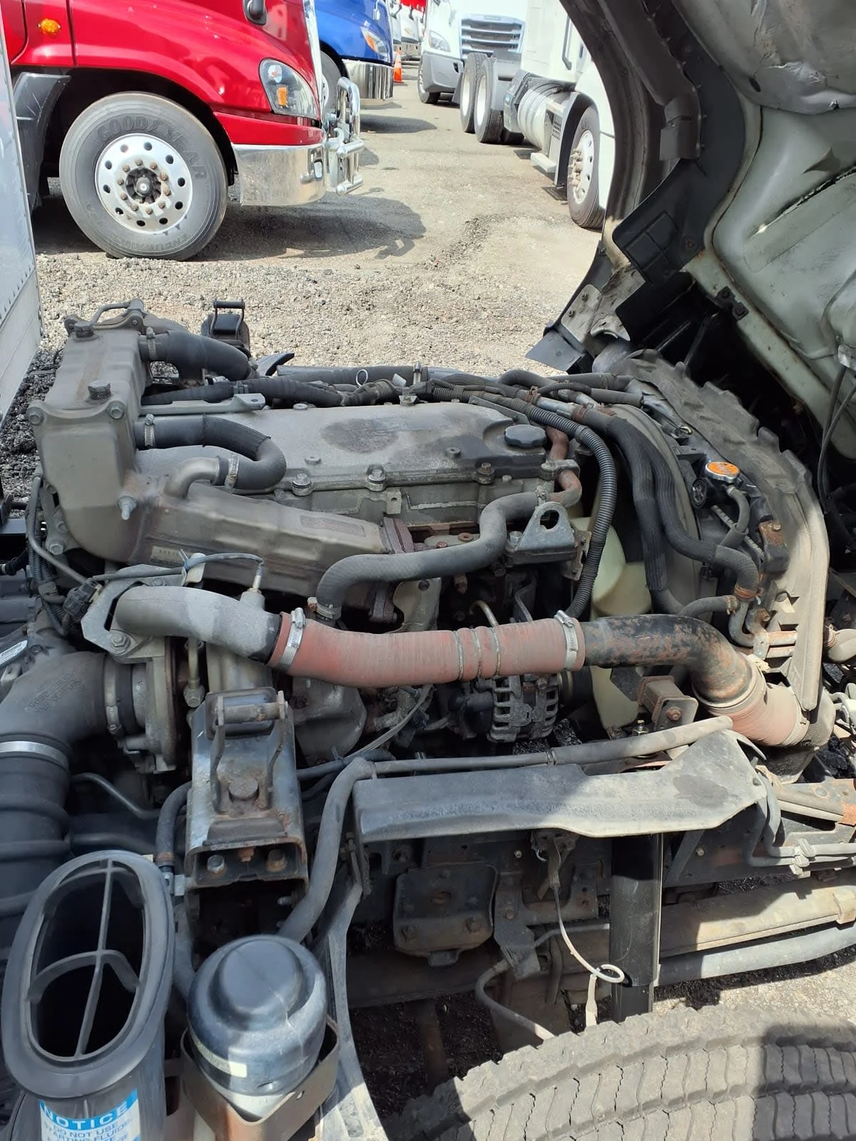 2018 Isuzu NPR - image 10