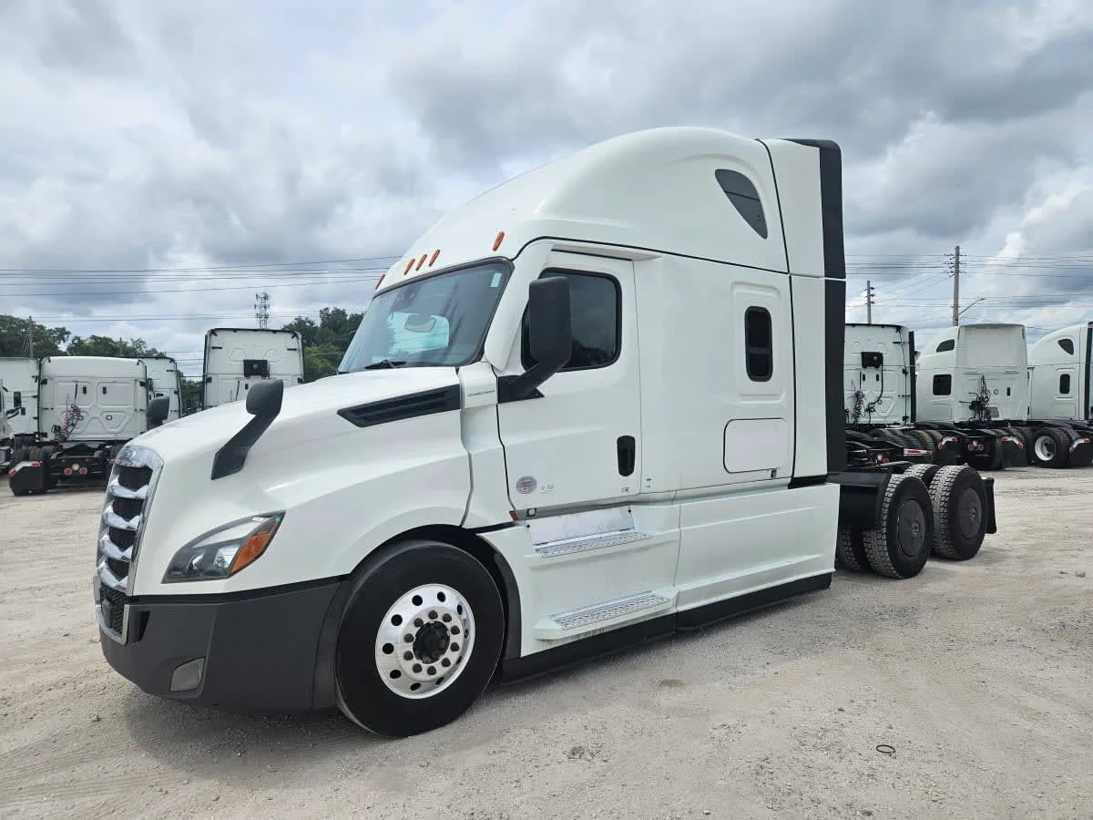 2023 Freightliner Cascadia in Orlando, FL