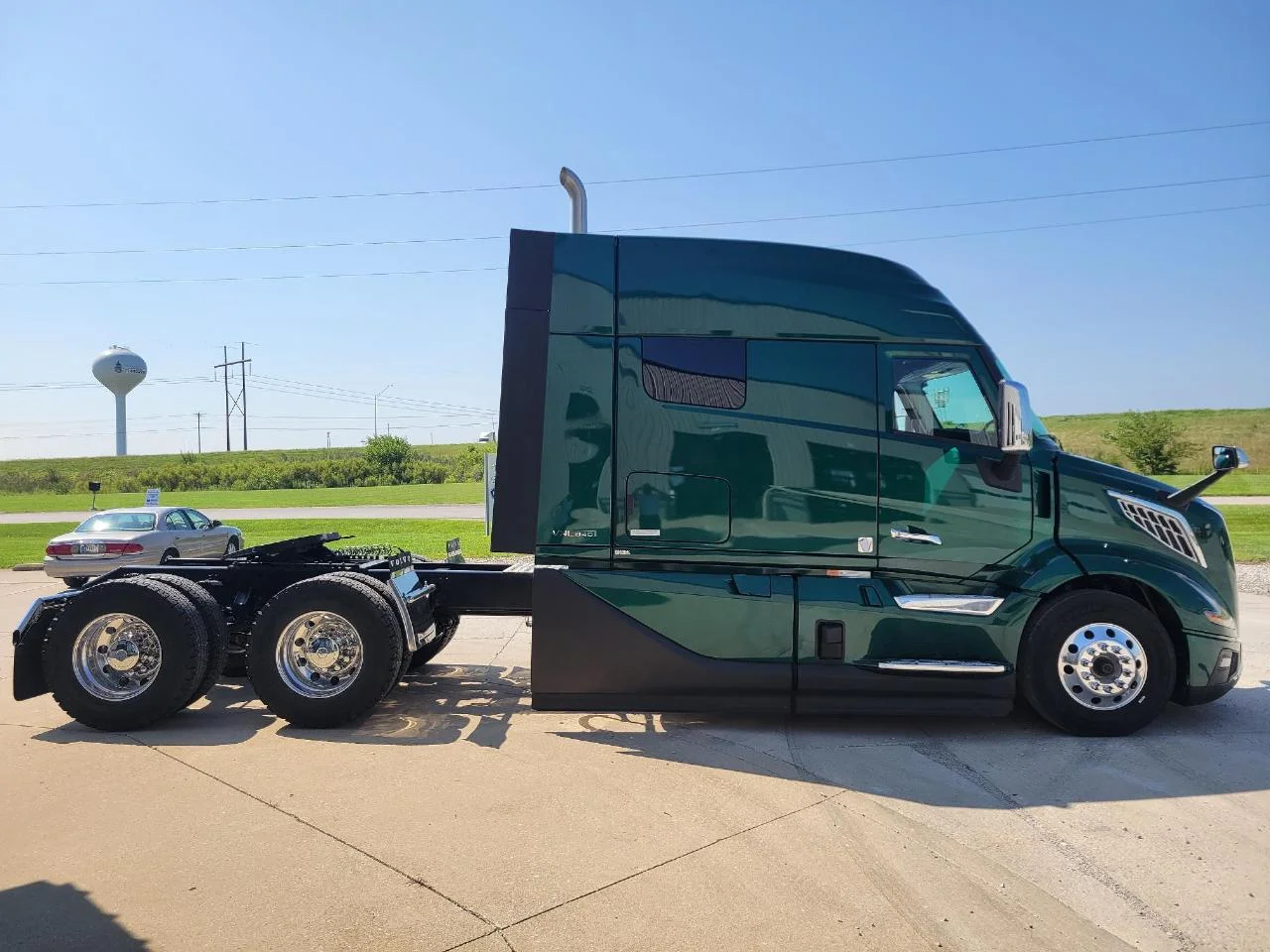2025 Volvo in Indianapolis, IN — photo 4
