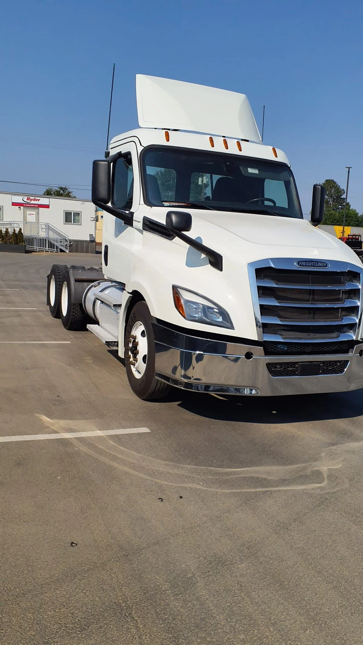 2020 Freightliner Cascadia in Tacoma, WA — photo 3