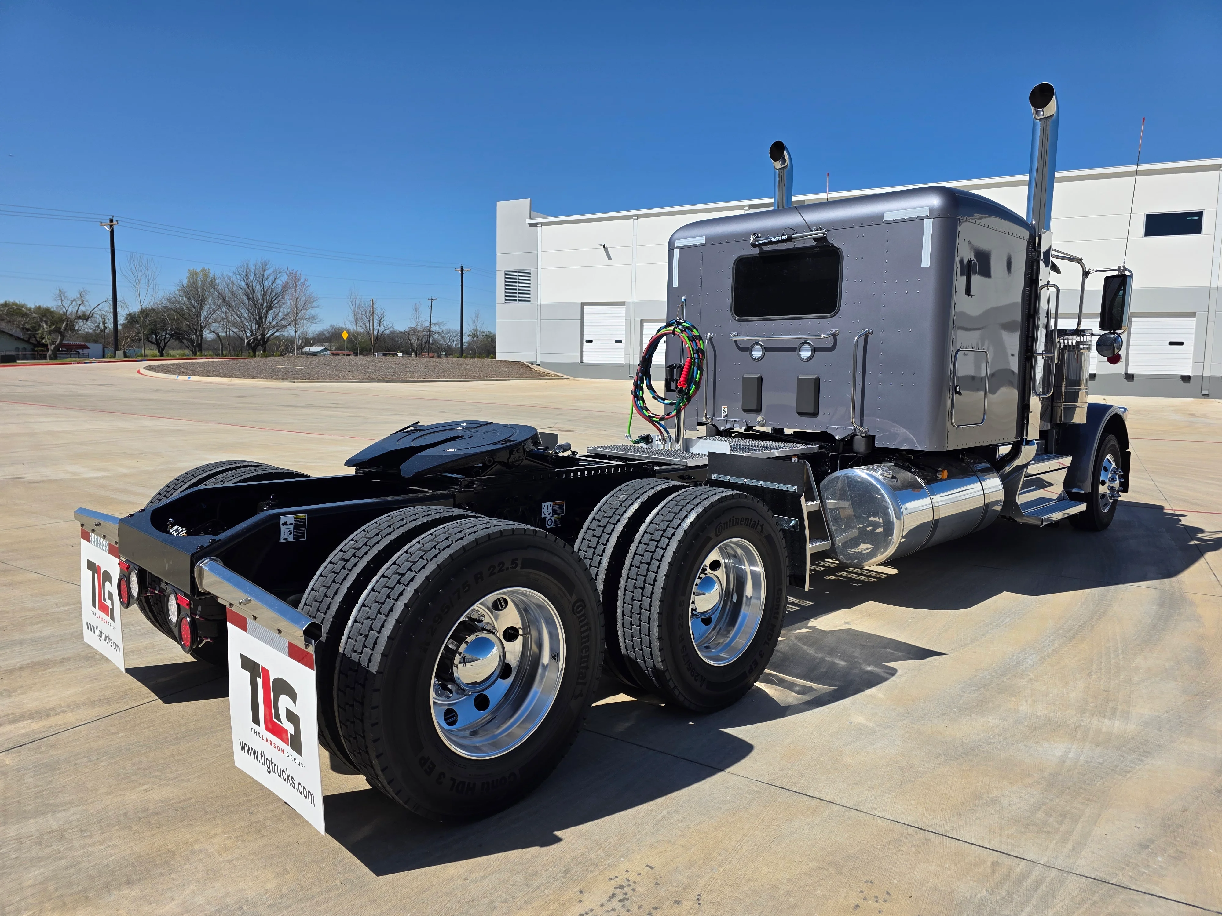 2027 Peterbilt 589 in Joplin, MO — photo 5