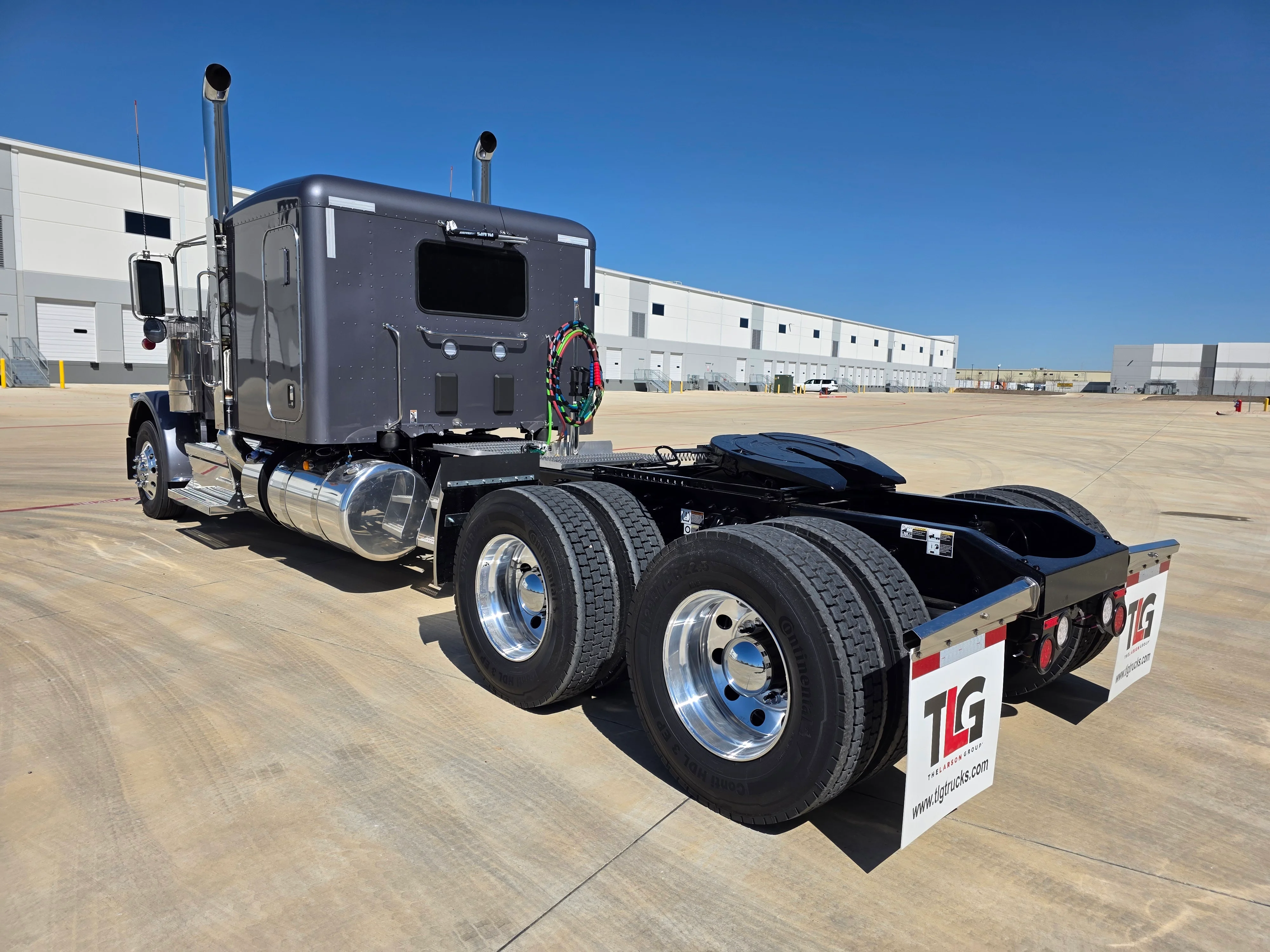 2027 Peterbilt 589 in Joplin, MO — photo 3