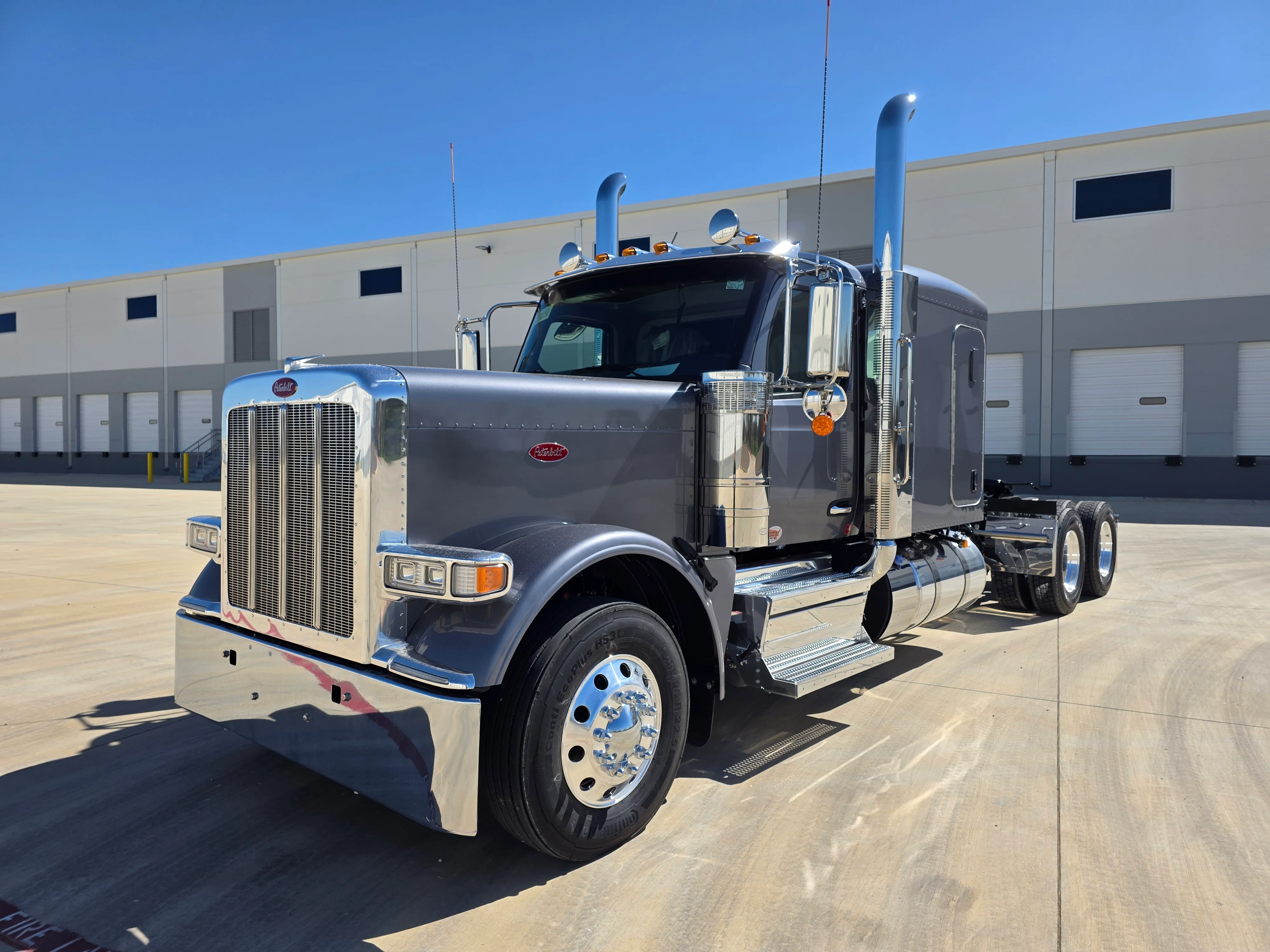 2027 Peterbilt 589 in Joplin, MO