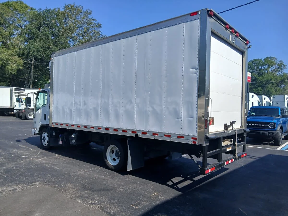2019 Isuzu NRR in Jacksonville, FL — photo 6