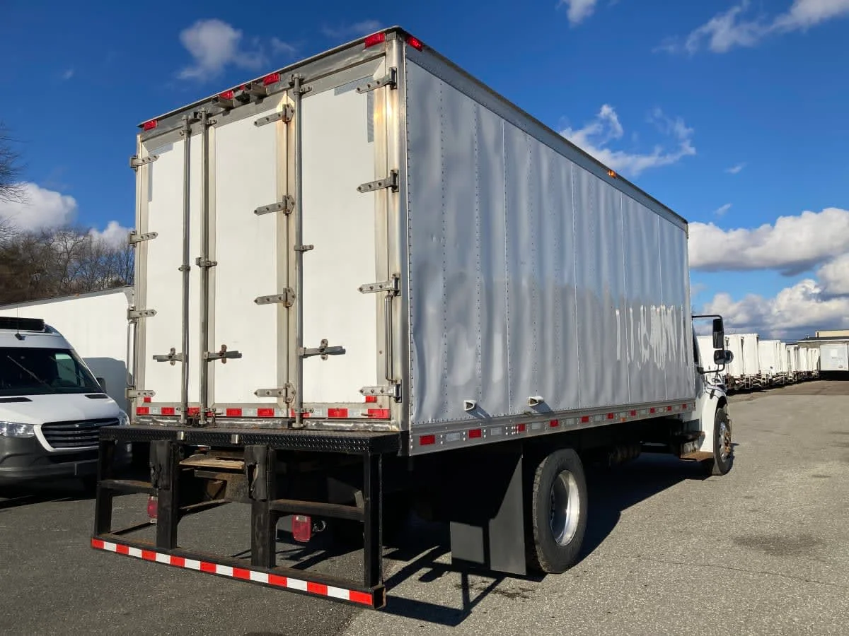 2019 Freightliner M2 106 in Springfield, MA — photo 4