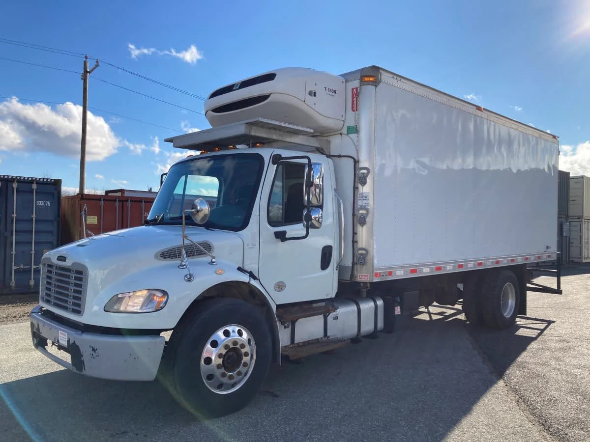 2019 Freightliner M2 106