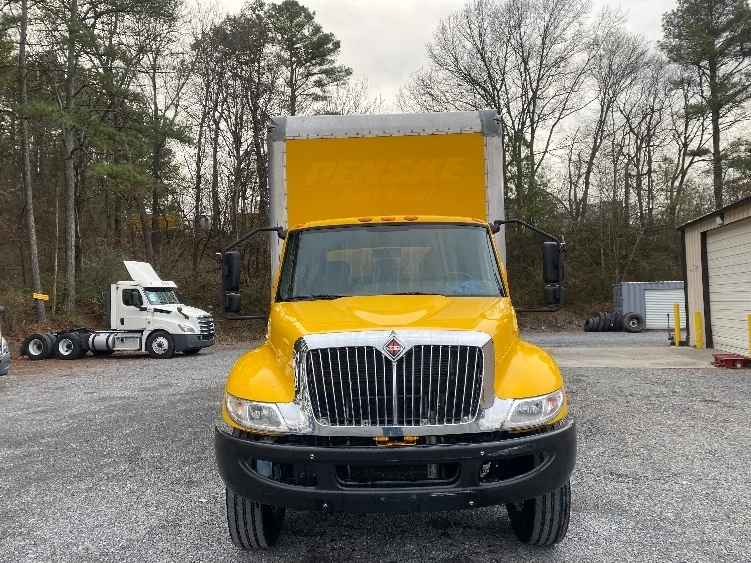 2020 International MV - image 2