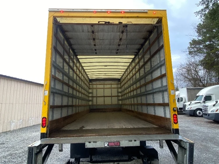 2020 International MV - image 8