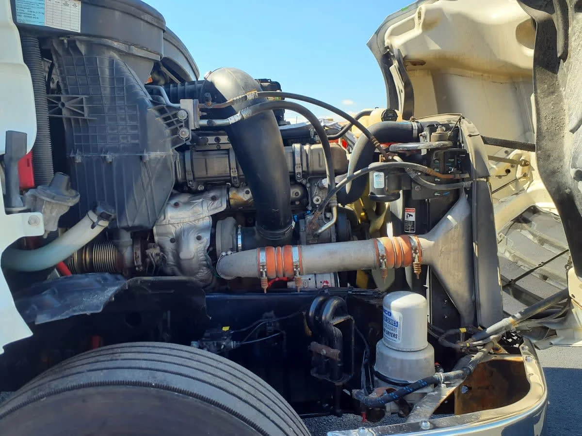 2020 Freightliner Cascadia in Clarksville, IN — photo 15