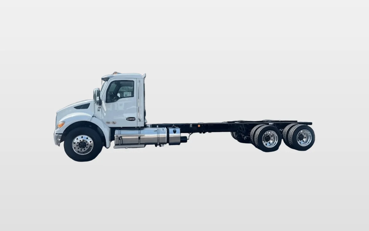 2025 Kenworth T480 - image 1