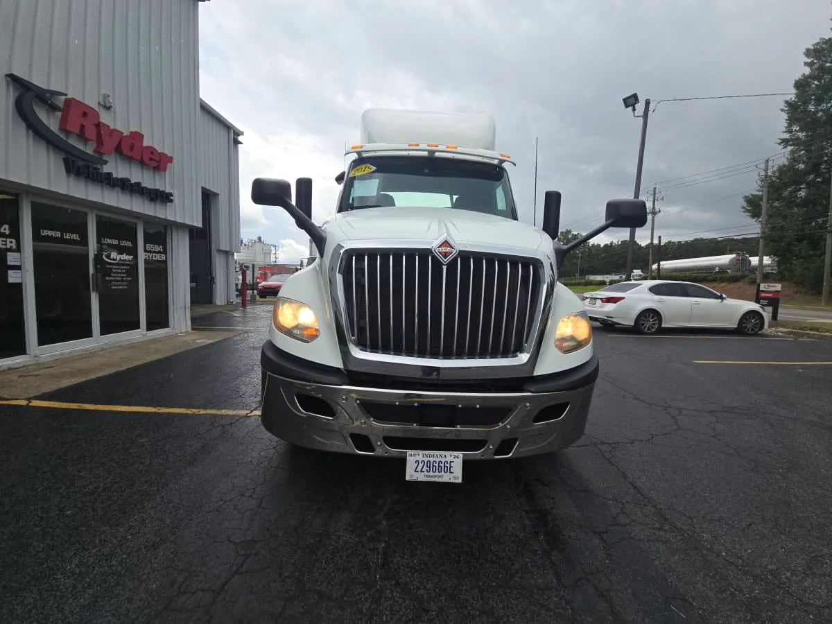2019 International LT in Doraville, GA — photo 2