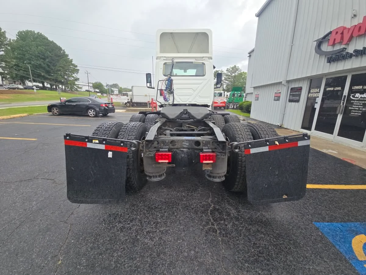 2019 International LT in Doraville, GA — photo 5