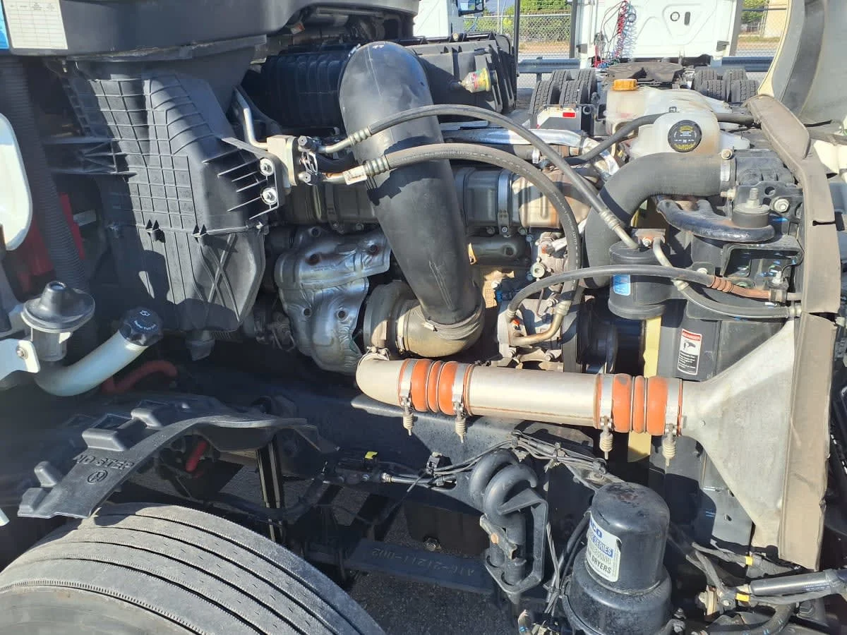 2020 Freightliner Cascadia in Greenville, SC — photo 15