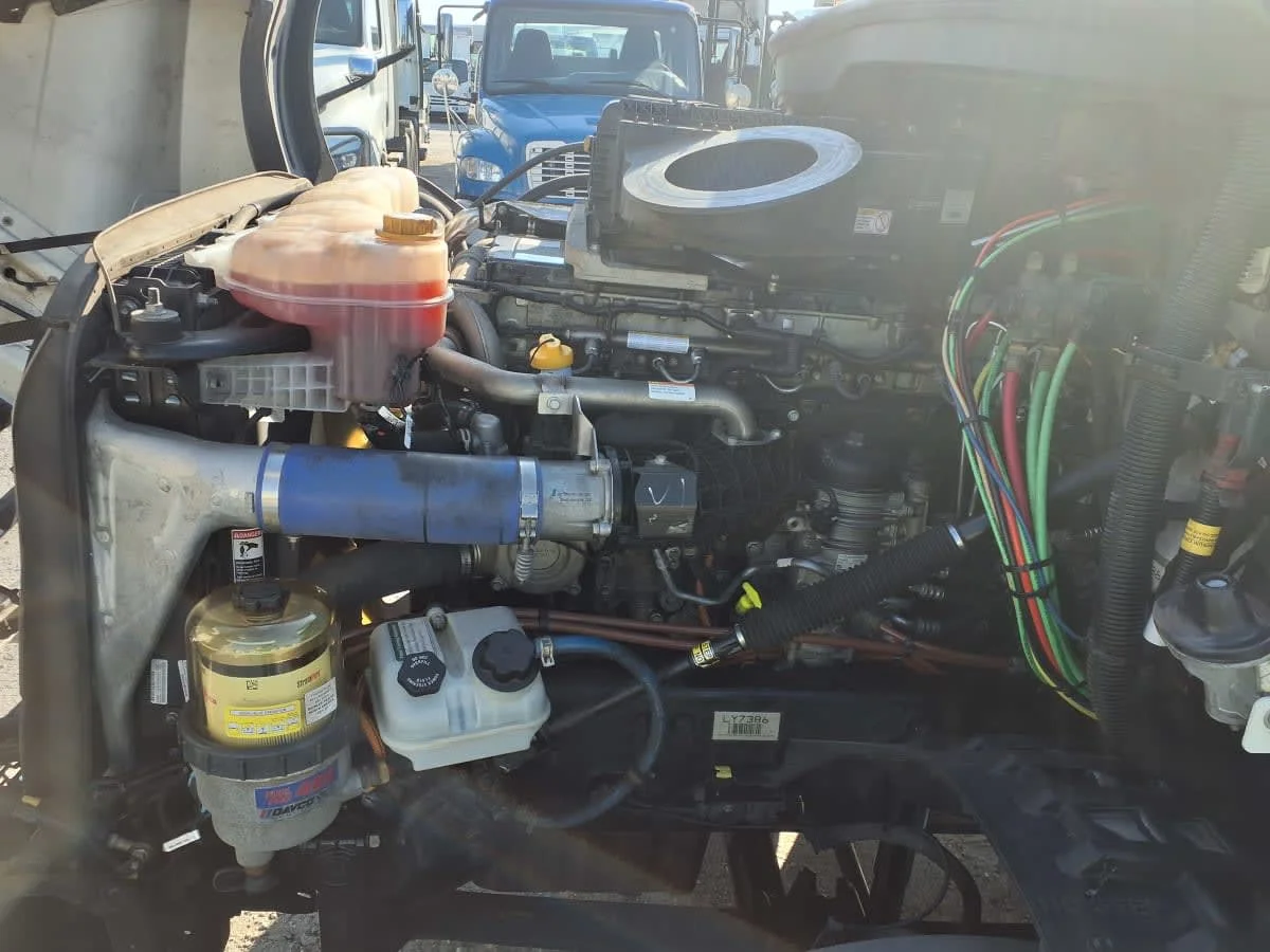 2020 Freightliner Cascadia in Greenville, SC — photo 8