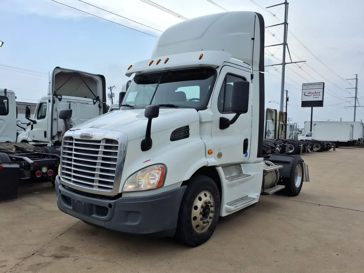 2019 Freightliner Cascadia in Dallas, TX