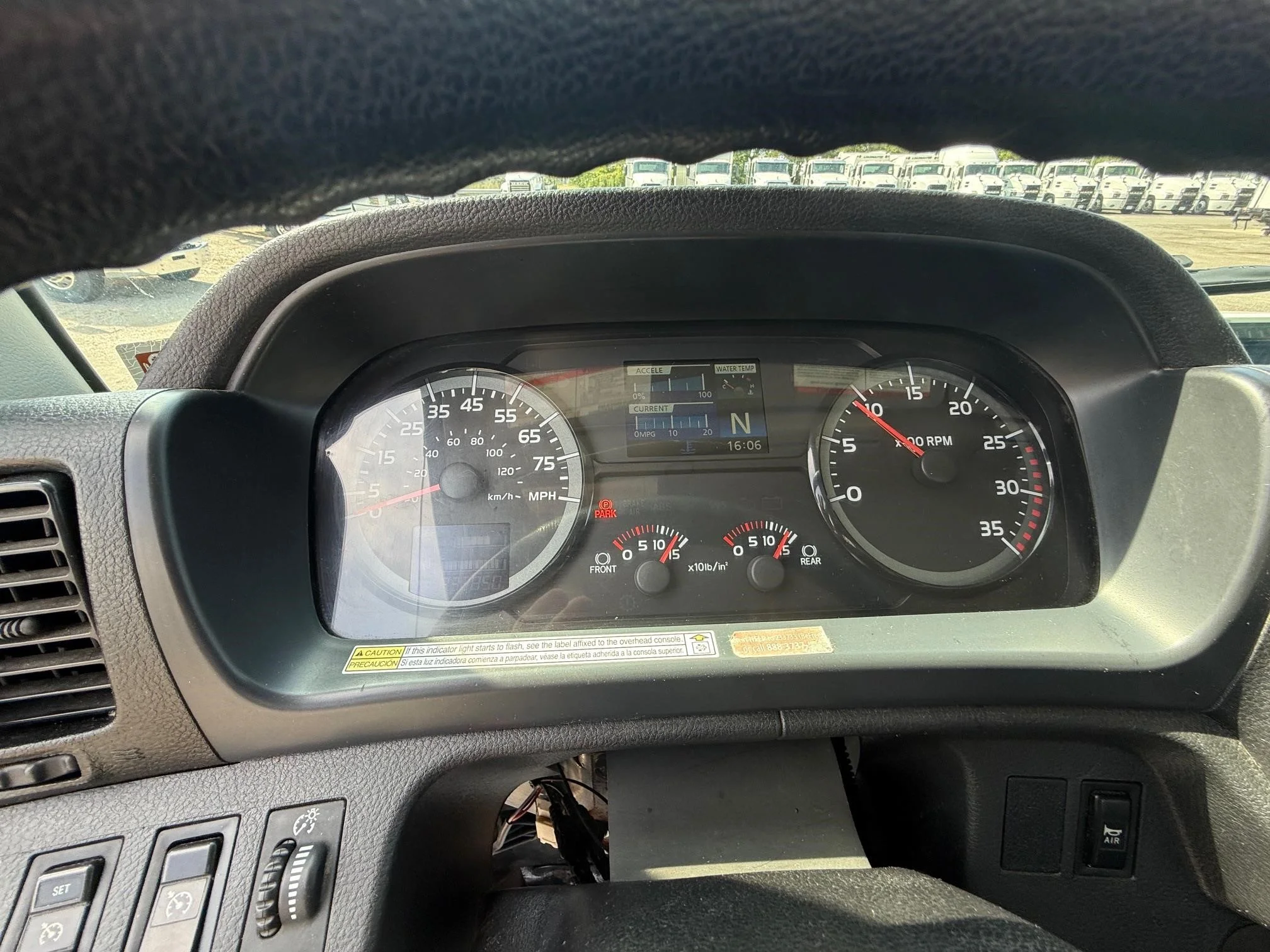 2020 Hino 338 in Findlay, OH — photo 6
