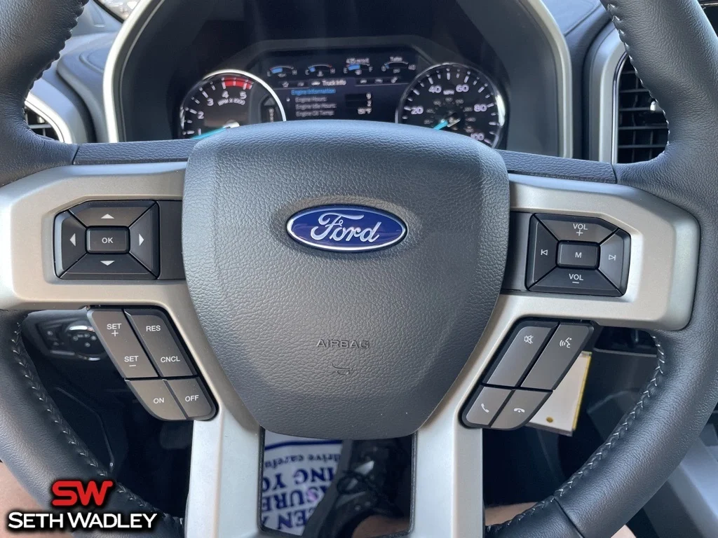 2022 Ford — photo 27