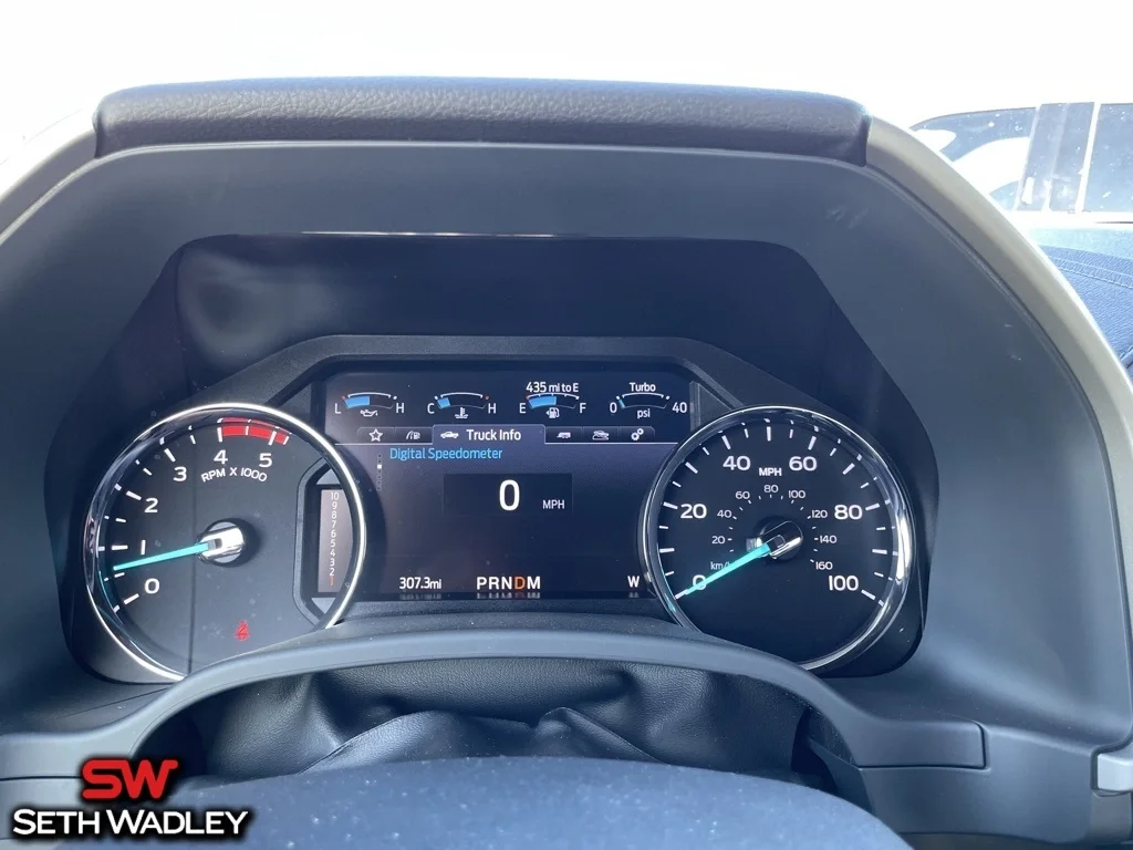 2022 Ford — photo 37