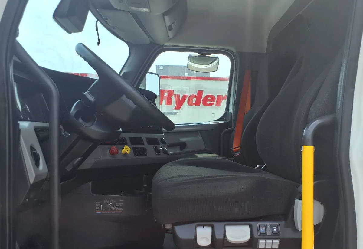 2022 Freightliner Cascadia in Memphis, TN — photo 7
