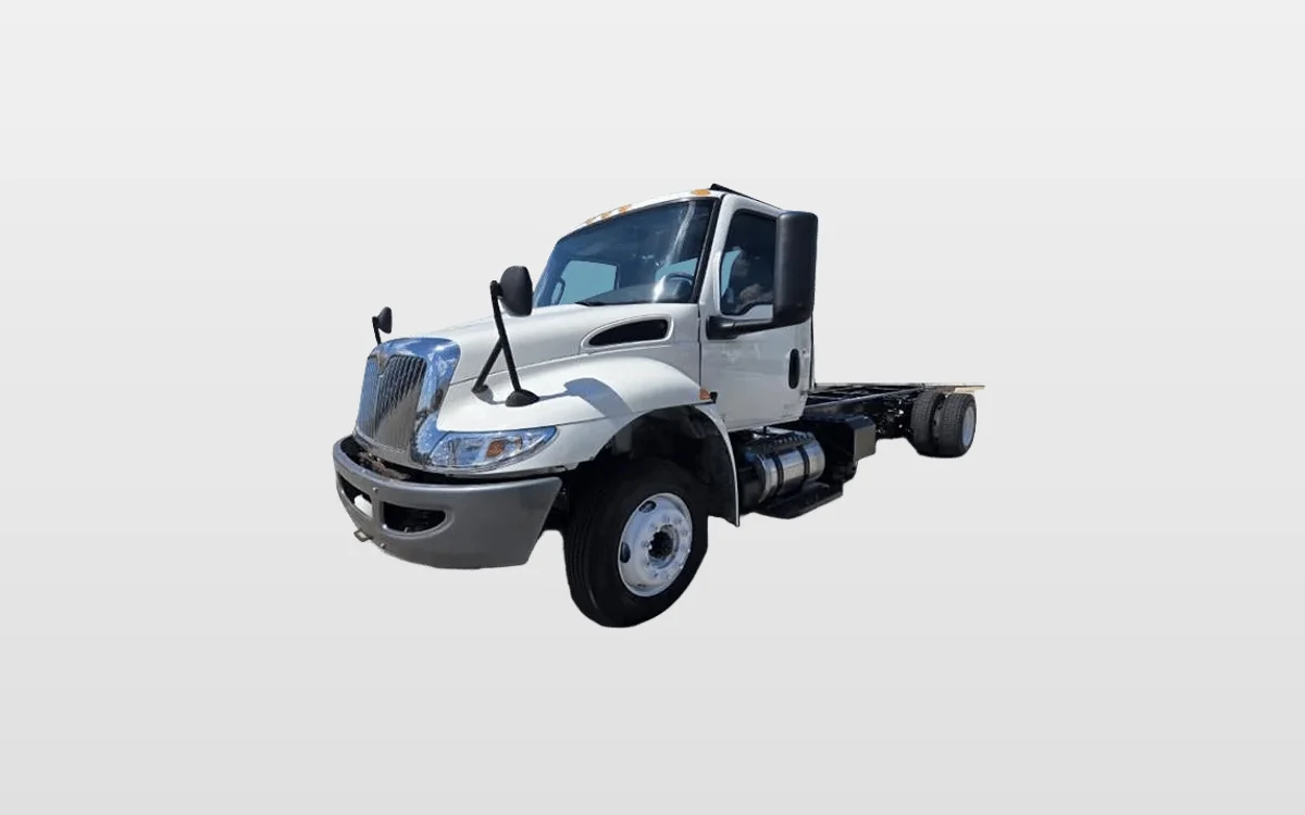 2020 International MV - image 1