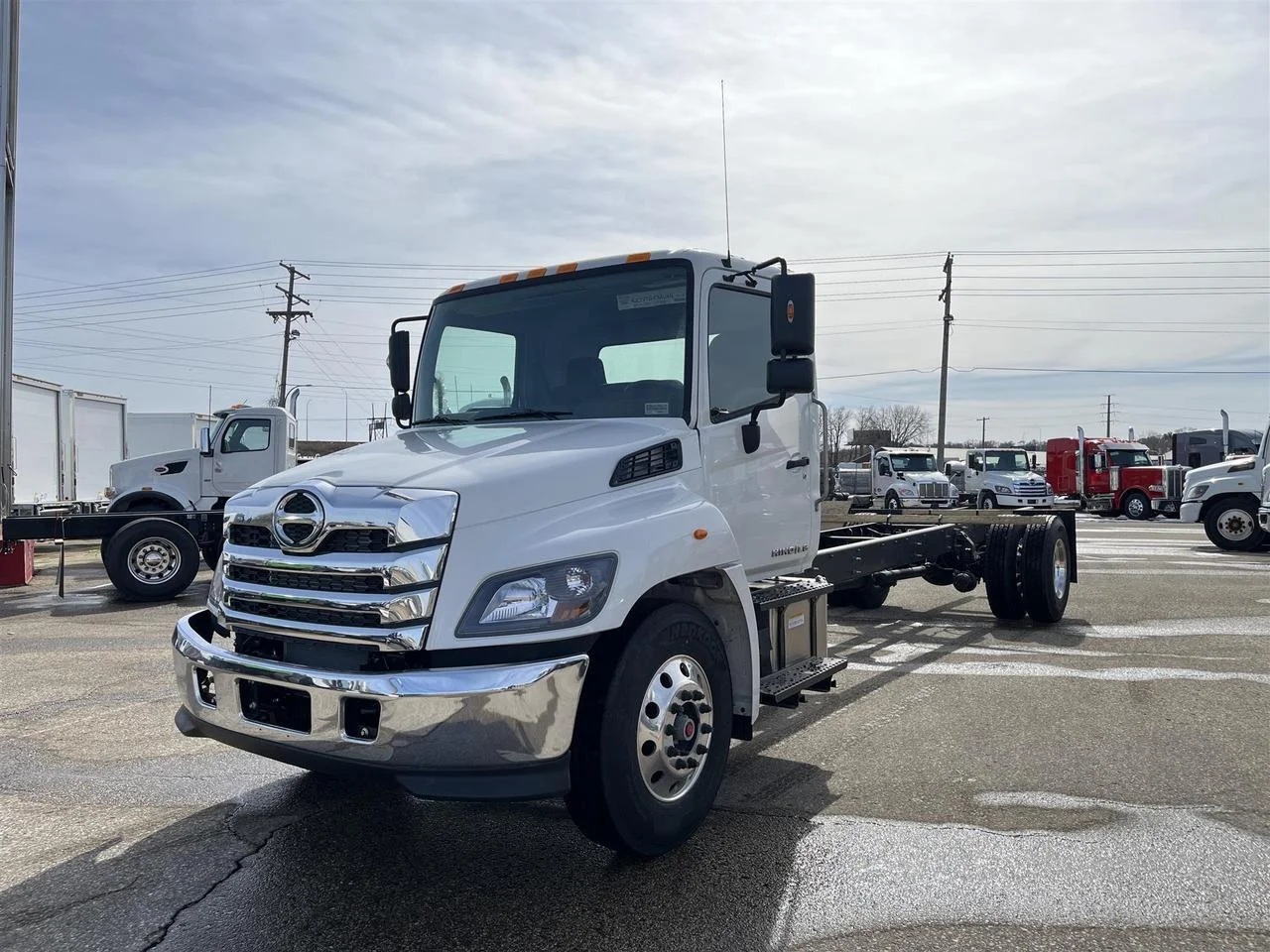 2026 Hino L6 - image 12