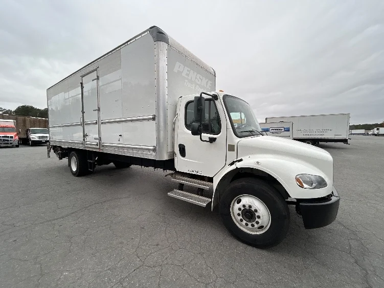 2022 Freightliner M2 106 in Little Rock, AR — photo 3