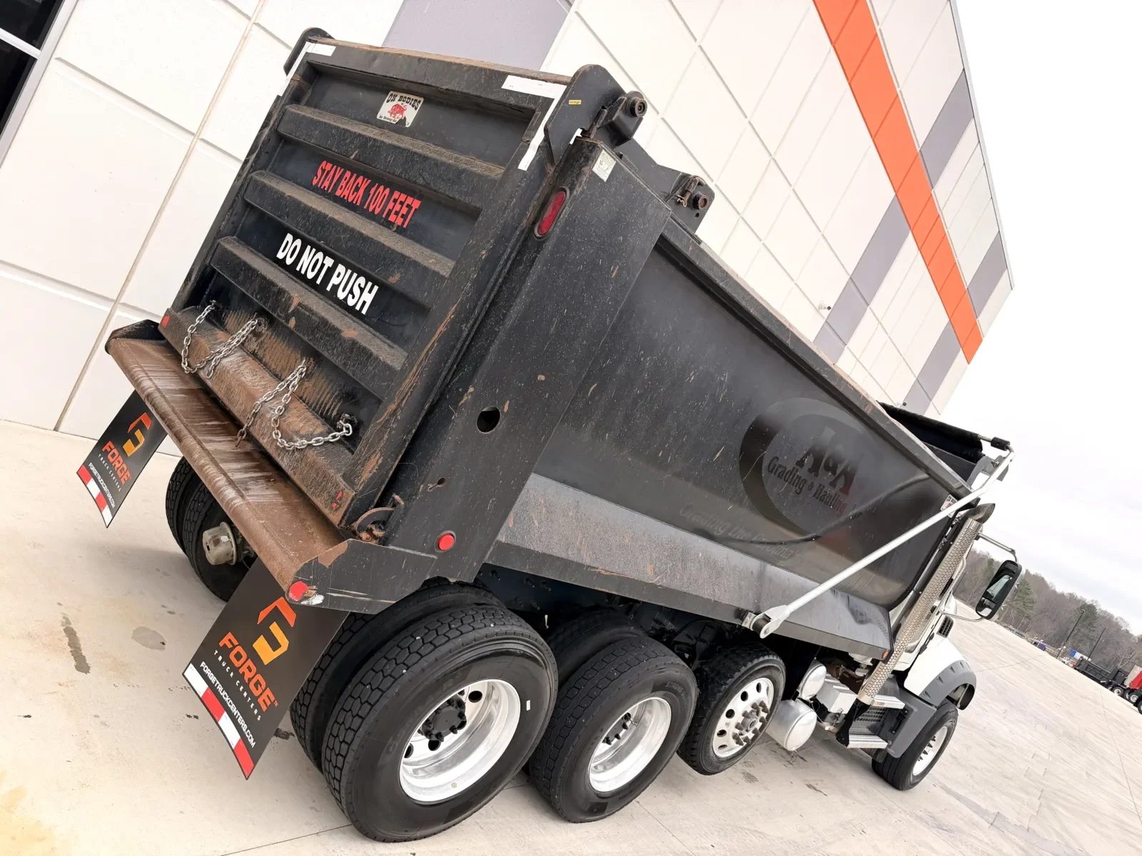 2021 Mack Granite - image 12