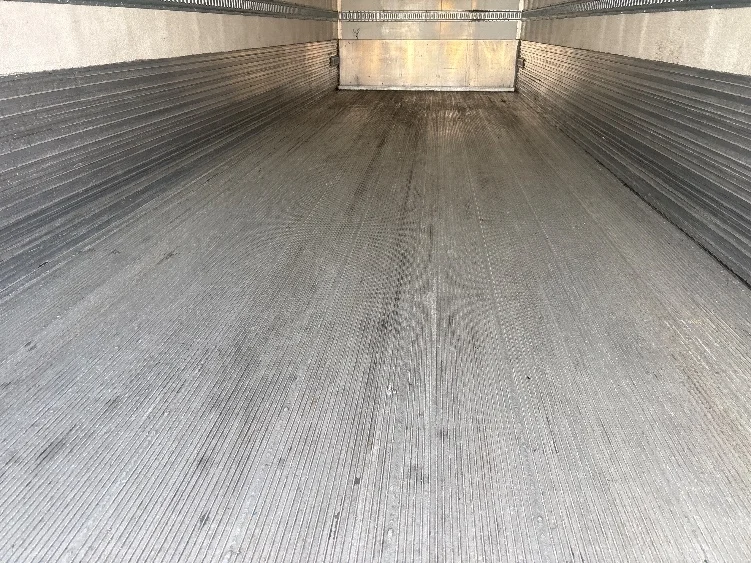 2019 Hino 338 - image 10